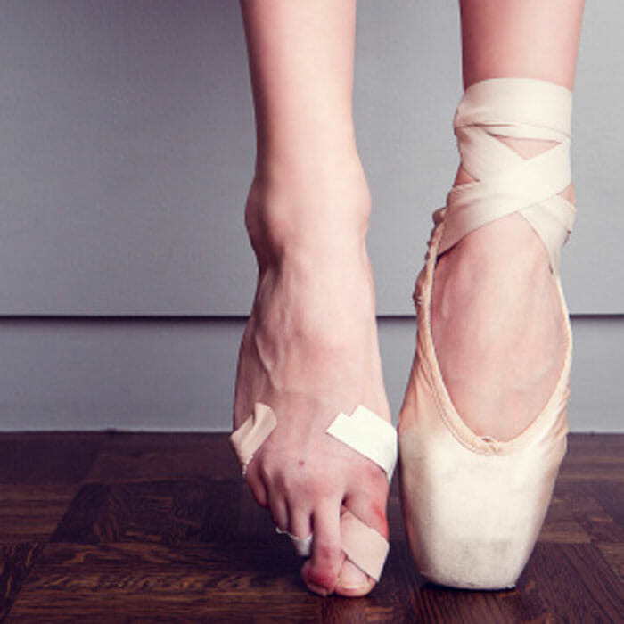 Ballet-Dancer-Feet-3